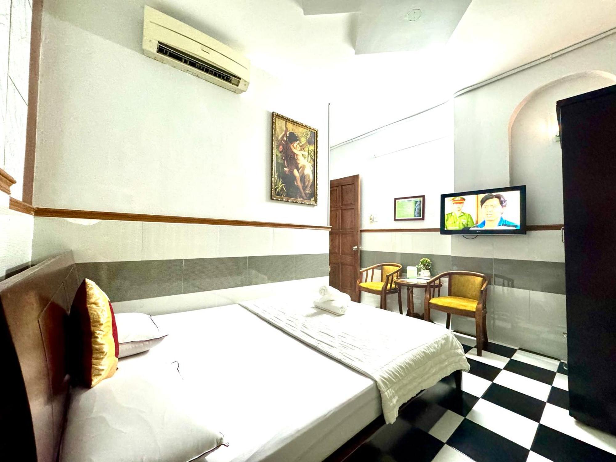 Khach San Tuan Vu Hotel Ho Chi Minh City Exterior photo