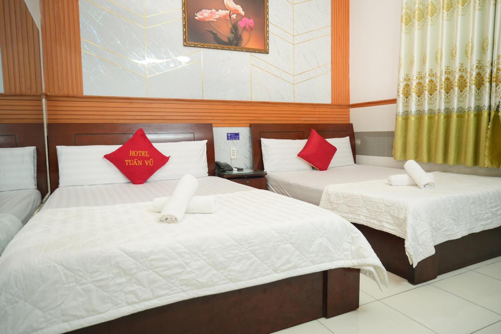 Khach San Tuan Vu Hotel Ho Chi Minh City Exterior photo
