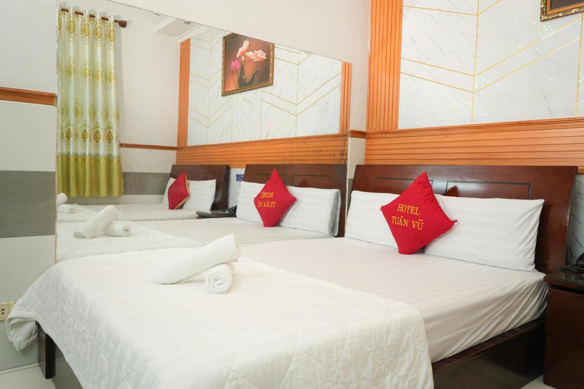 Khach San Tuan Vu Hotel Ho Chi Minh City Exterior photo